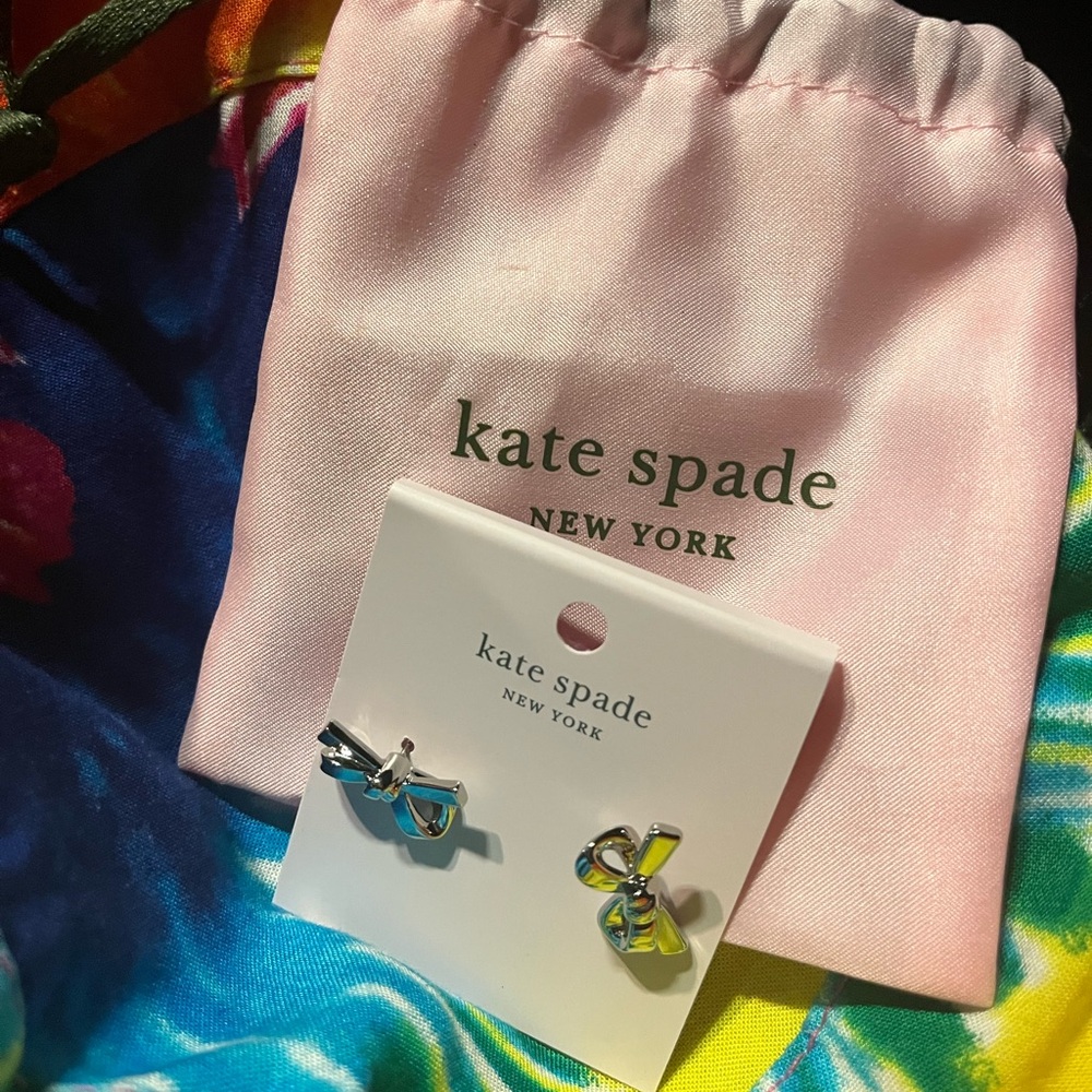 kate spade New York 
skinny mini bow earrings